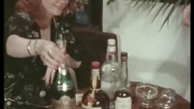 حیرت انگیز :  دن کے بعد ، سکس روسی از کون سانتا سیریز: کالج کمانڈو فحش ویڈیوز 